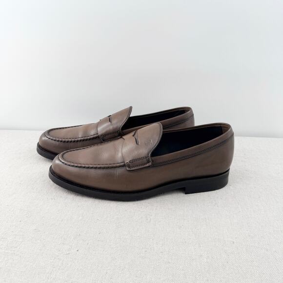 NWOT Tod\'s Leather Slip On Almond Toe Penny Loafers Shoes Brown Men\'s Size 9